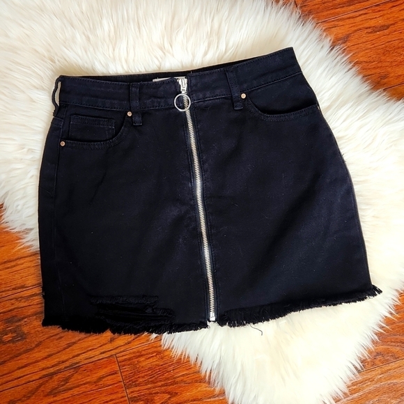 PacSun Dresses & Skirts - PacSun Black O ring Zipper front Distressed black mini skirt